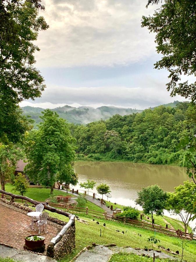 Nan Waterside Hong Bon Nern Exterior foto