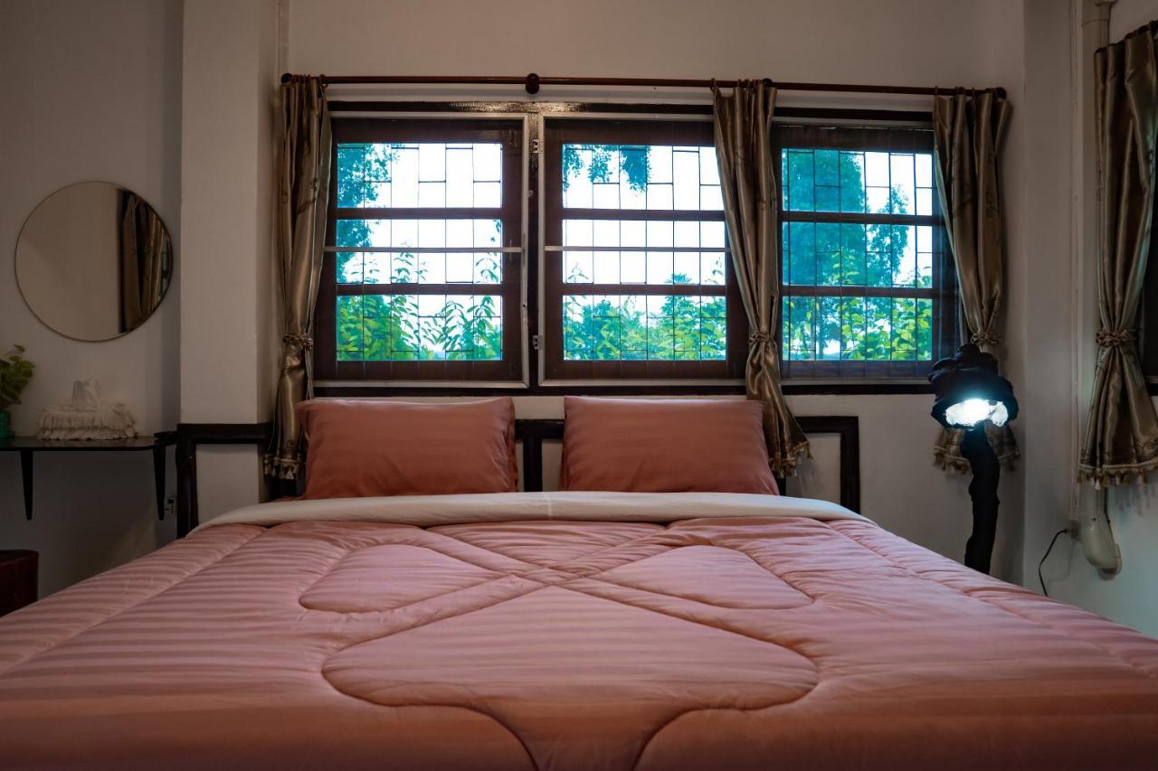 Nan Waterside Hong Bon Nern Exterior foto